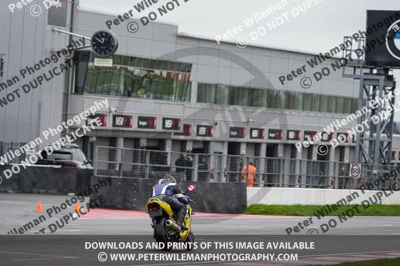 donington no limits trackday;donington park photographs;donington trackday photographs;no limits trackdays;peter wileman photography;trackday digital images;trackday photos